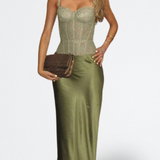 Rina | Vestido con Brillo Elegante