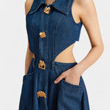 Alia Vestido de Mezclilla sin Mangas con Corte Moderno