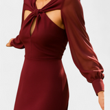 Julissa Vestido Midi Burdeos con Detalle Anudado y Espalda Abierta