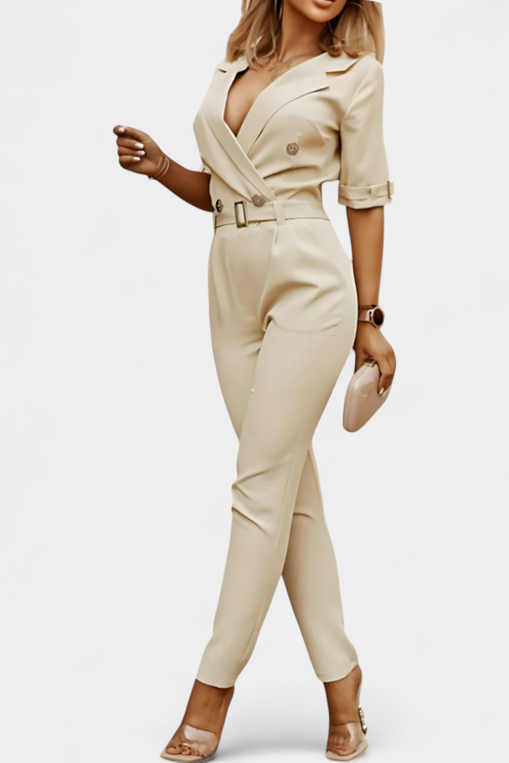 Vivienne Mono con Elegancia Sin Esfuerzo