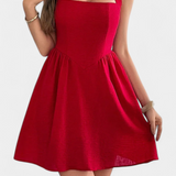 Kassandra Vestido Mini Halter con Espalda Abierta y Bolsillos